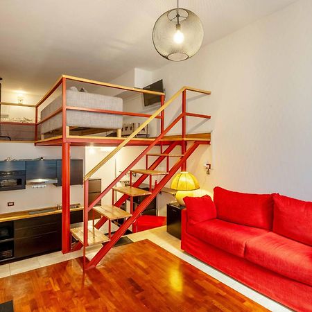מילאנו One Bedroom Apartment With Terrace Near Duomo מראה חיצוני תמונה